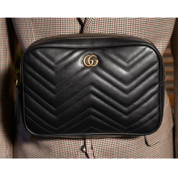 Gucci Handbags - ✧ Gucci • Black belt bag
